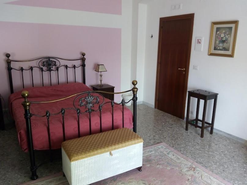 Villa 2 Fields Кастеланета Екстериор снимка