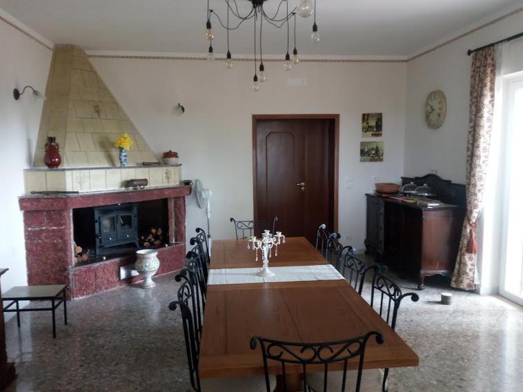 Villa 2 Fields Кастеланета Екстериор снимка