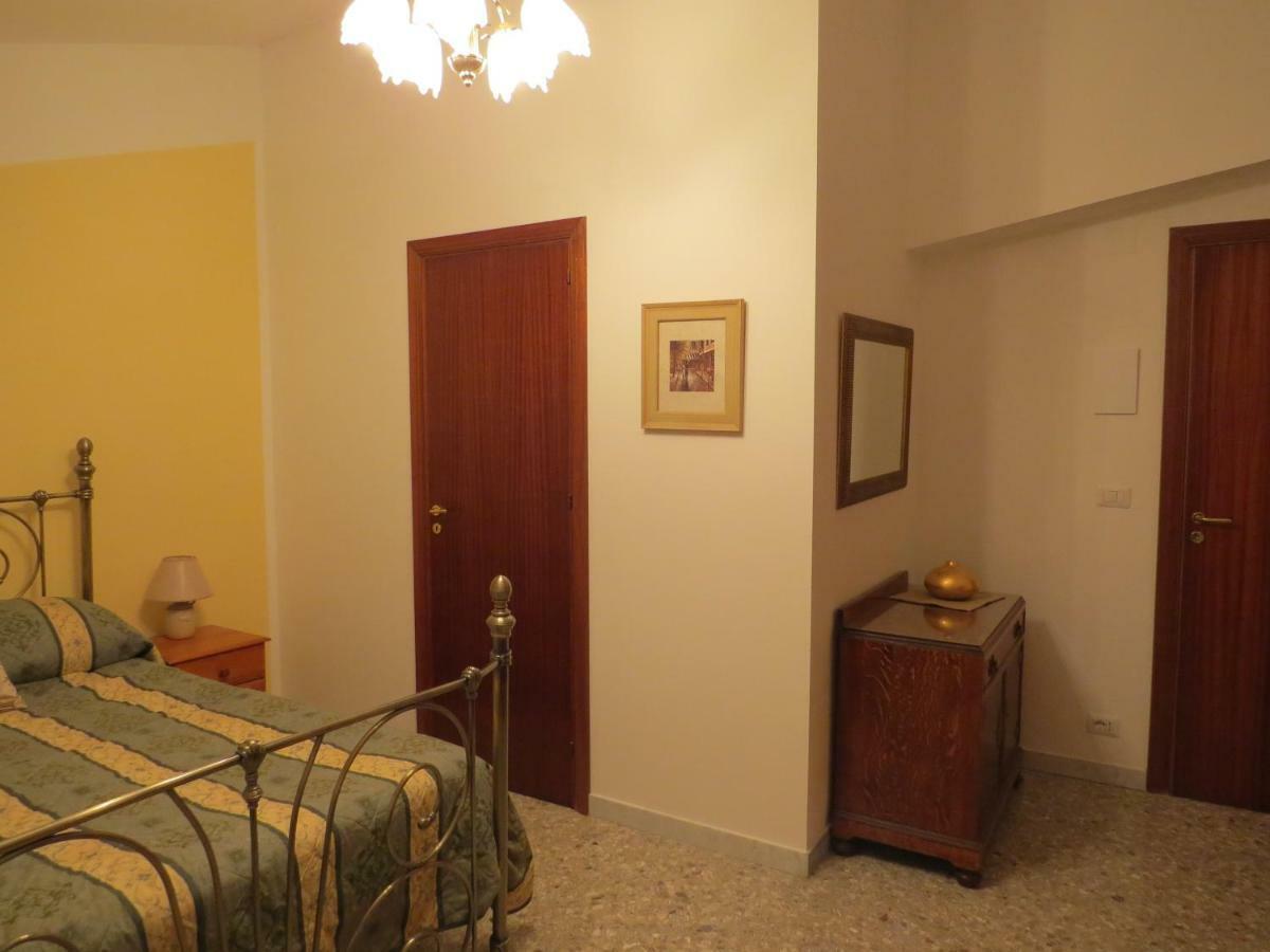 Villa 2 Fields Кастеланета Екстериор снимка
