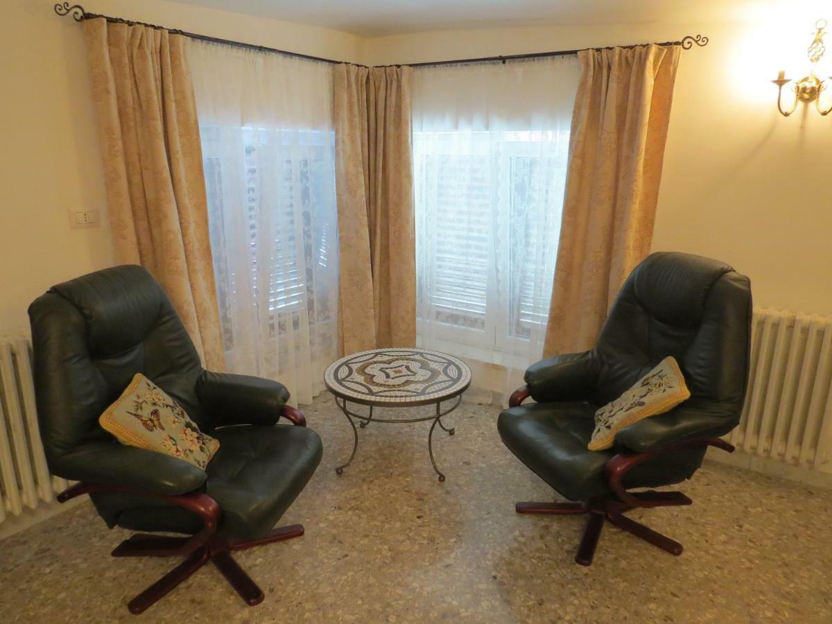 Villa 2 Fields Кастеланета Екстериор снимка