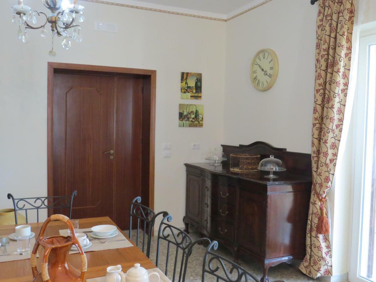 Villa 2 Fields Кастеланета Екстериор снимка